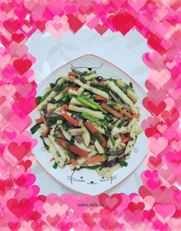 Stir-fried lotus root with leeks