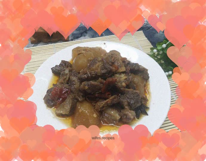 Beef brisket stewed with radish