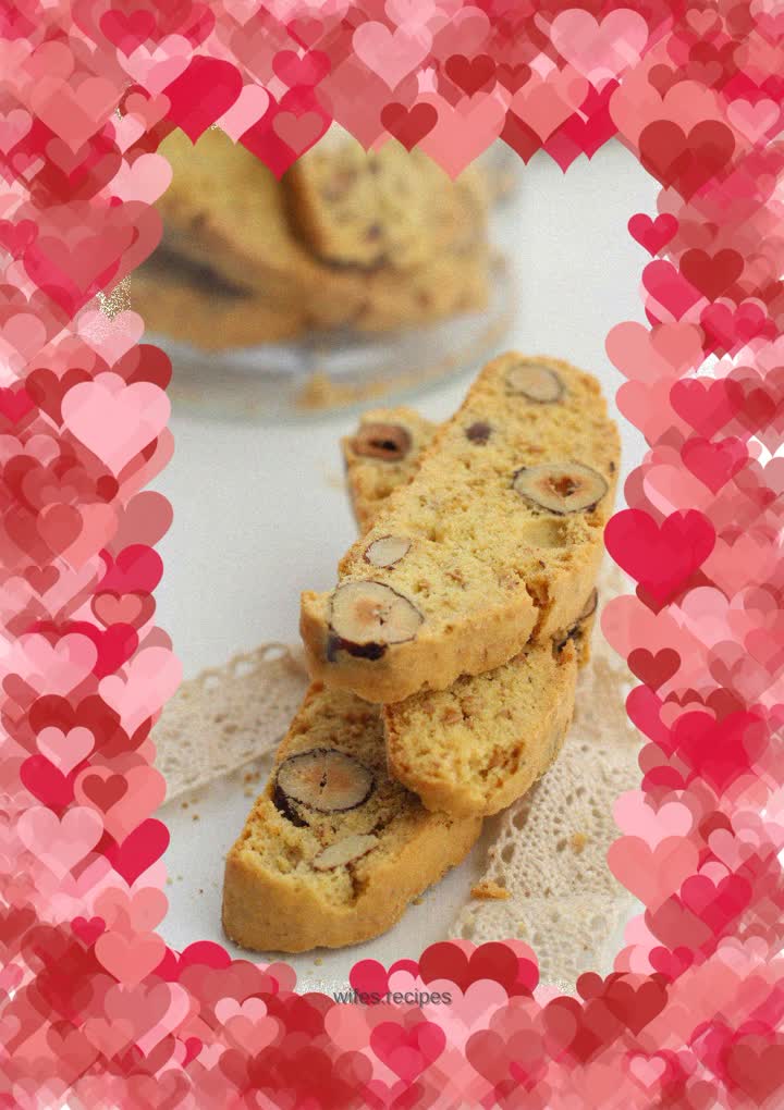 [Italian nut biscuits] According to legend, Columbus also liked these biscuits