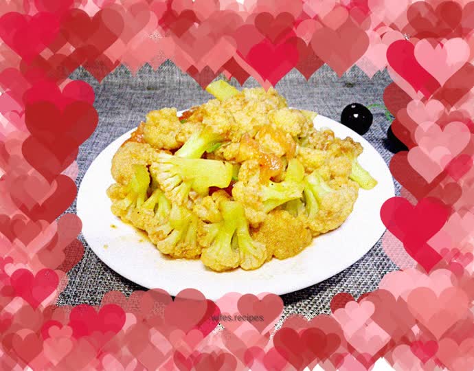 Stir-fried cauliflower with tomatoes