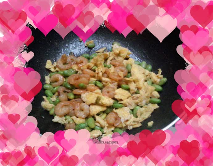 Scrambled Eggs with Shrimp and Edamame
