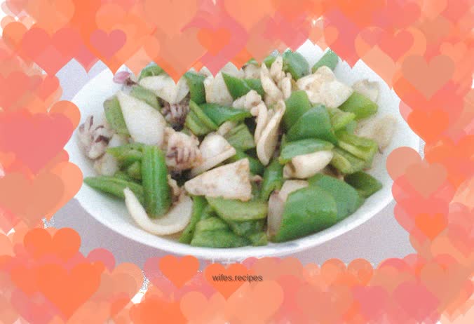 Stir-fried cuttlefish with green pepper
