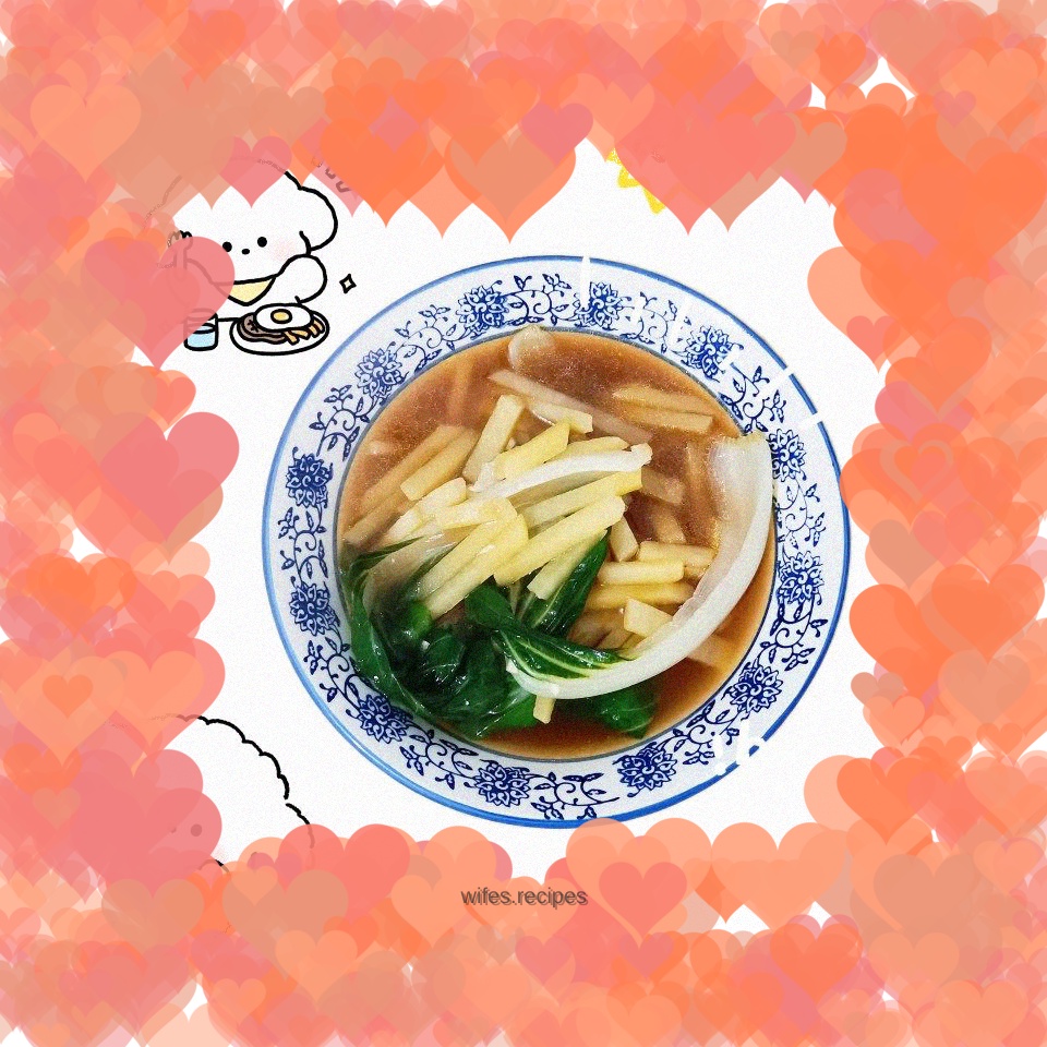 Braised cabbage and potato chips