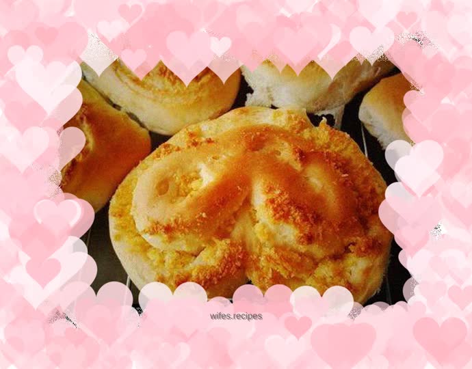 Heart-shaped coconut buns