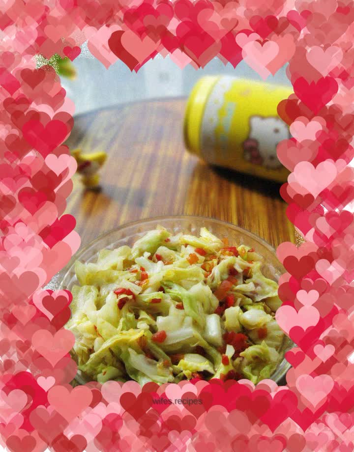 Stir-fried cabbage with chopped pepper