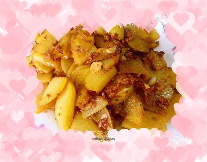A frequent meal at Tudoujia - [Fried Minced Pork and Potato Chips]